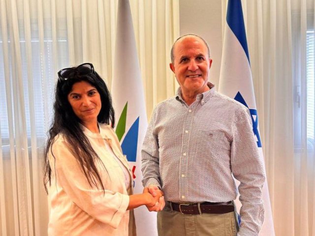 ראש העיר ד"ר יחיאל לסרי עם עו"ד קוני טובול, מספר 5 ברשימתו