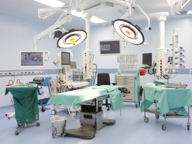 חדר ניתוח בבית החולים אסותא | דוברות בית החולים