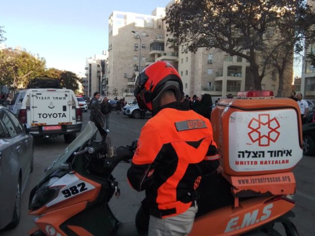 זירת האירוע ברובע ו' (צילום איחוד הצלה)