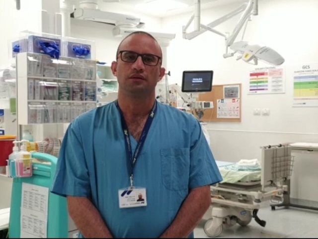 ד"ר אסף פרץ, מנהל מחלקת הקורונה בבית החולים אסותא אשדוד. צילום: דוברות בית החולים