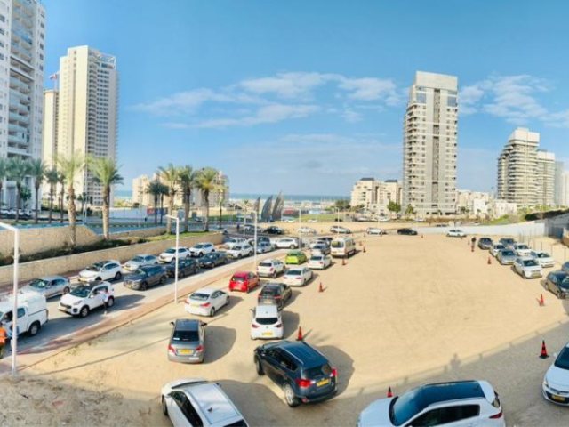מתחם הדרייב אין לבדיקות קורונה בחניון המשכן. צילום: עיריית אשדוד