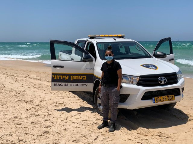 טלי פינסקי שלכדה את הגנב (עיריית אשדוד)