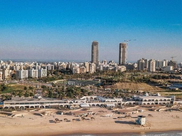 אשדוד ממבט על. צילום: יבגני גלדקיך