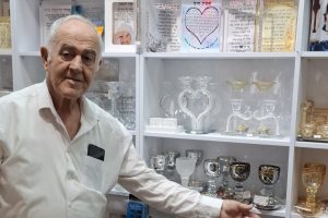  יריד מתנות יודאיקה לחג הפסח אצל משה שדה 