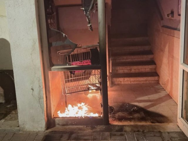 זירת אירוע ההצתה באשדוד  (כונני מד"א לכיש)