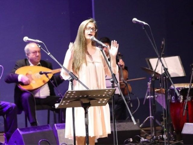 בתמונה התזמורת האנדלוסית אשדוד. הסולנית בתמונה שיר יפרח, צילום רפי דלויה