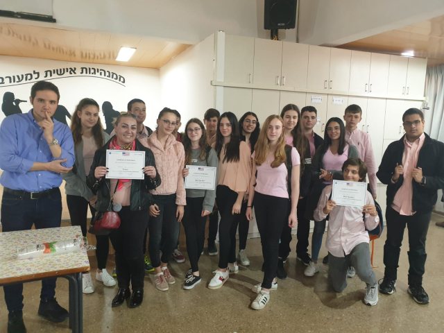 נבחרת התלמידים של מקיף ז' בתחרות הדיבייט המחוזית | באדיבות בית הספר