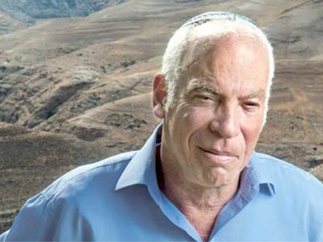השר אורי אריאל