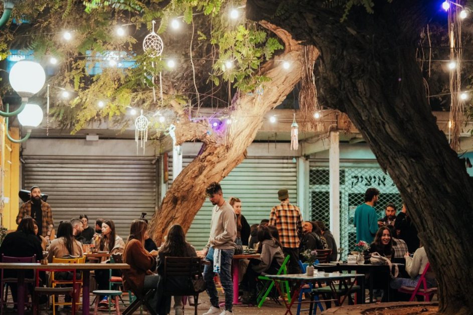 זוכרים את קפה עדן הנוסטלגי? עכשיו נפתח בדיוק שם בית תה קסום חדש – חובה ...