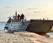 הפתעה בים: נחתת אמריקאית עם חיילים מארינס נתקעה בחופי אשדוד - צפו בוידאו