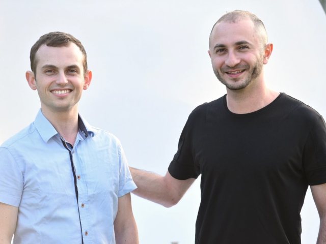 אילן פלג ולאוניד בלובשטיין. צילום: תומר רוטנברג