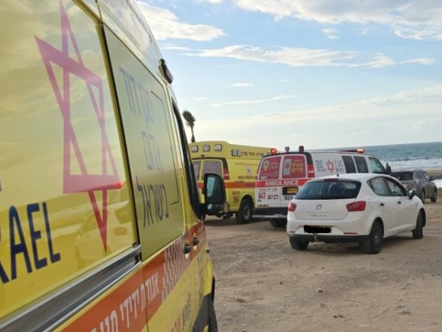 כוחות מד"א בזירת האירוע בחוף המצודה