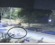 תיעוד התאונה הקשה באשדוד: נער בן 14 על קורקינט נפגע מאוטובוס - וניצל בנס מאסון כבד
