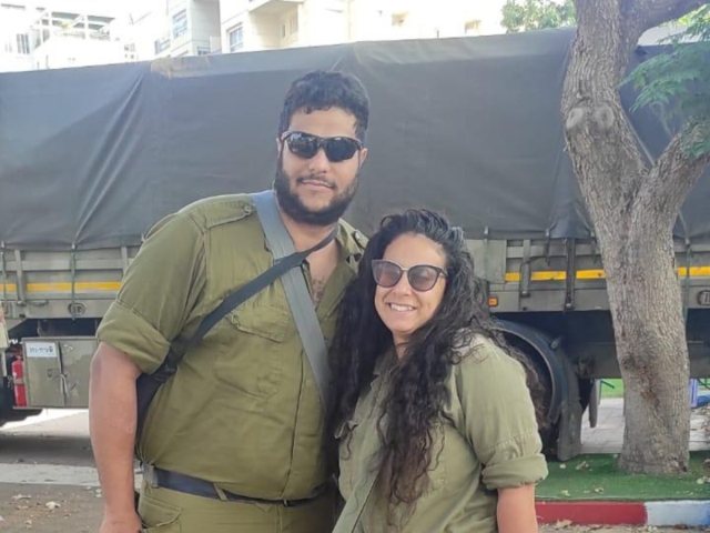 רס״ל יוני ורס״ל לידור. צילום: דובר צה"ל
