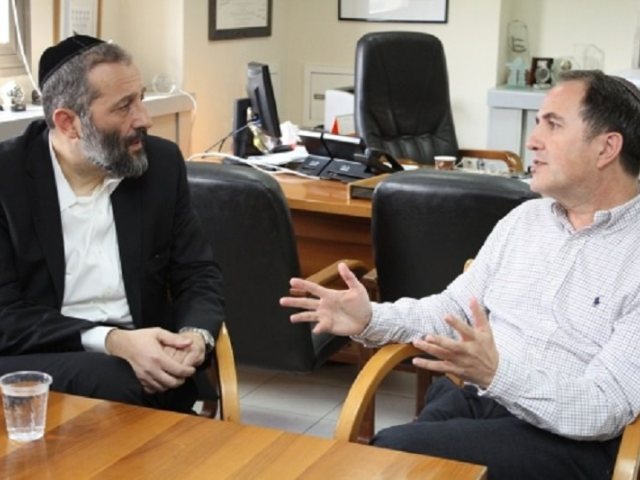 יחיאל לסרי עם אריה דרעי