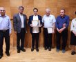 אות הוקרה לזמר ציון גולן הוענק במכללה האקדמית אשקלון