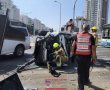 שלושה נפגעים בתאונת דרכים באשדוד - אחד הרכבים התהפך