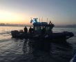 התהפכות סירה מול חופי אשדוד - כוחות חיל הים והשיטור הימי חילצו 5 בני אדם מהמים