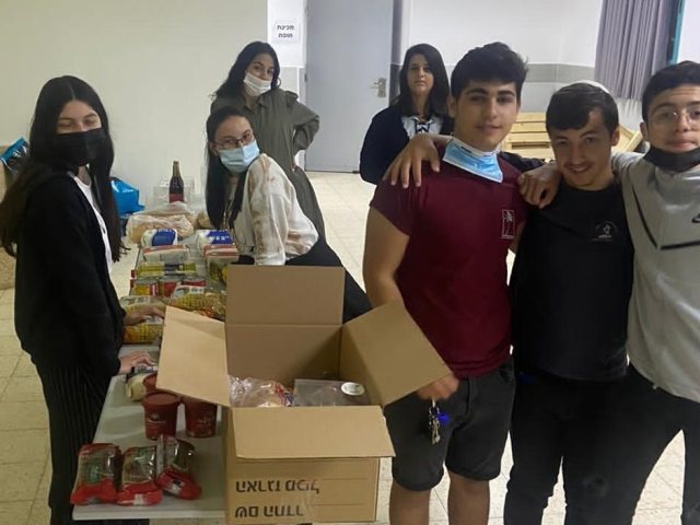 תלמידי אמית י' אשדוד הקימו גמ"ח לנזקקים