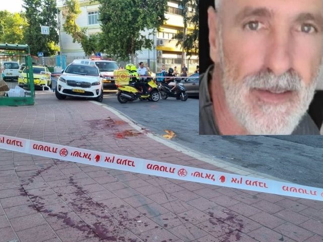 החשוד ברצח יונתן בר על רקע זירת הרצח