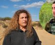 "שטח מוות": לימור לביא חוזרת אל המקום בו נהרג בנה בדיונה באשדוד (וידאו)