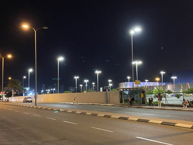 הגידור סביב החניה בביג