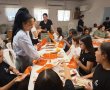 פותחים שנה של נתינה: תלמידי אמית י' אשדוד נרתמו להכנת עשרות אלפי מארזי חג