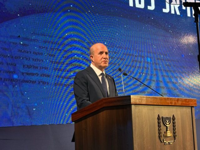 ד"ר יחיאל לסרי